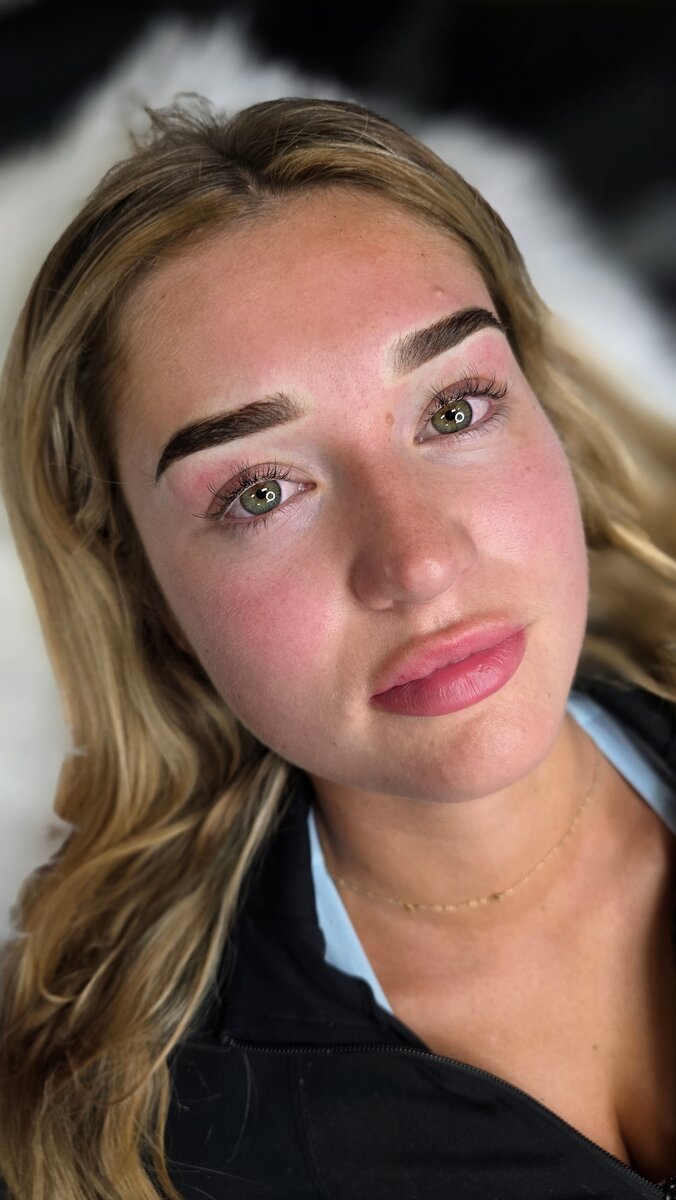 Perfectly Shaped Brows transformation result